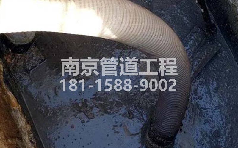 213汤山抽粪