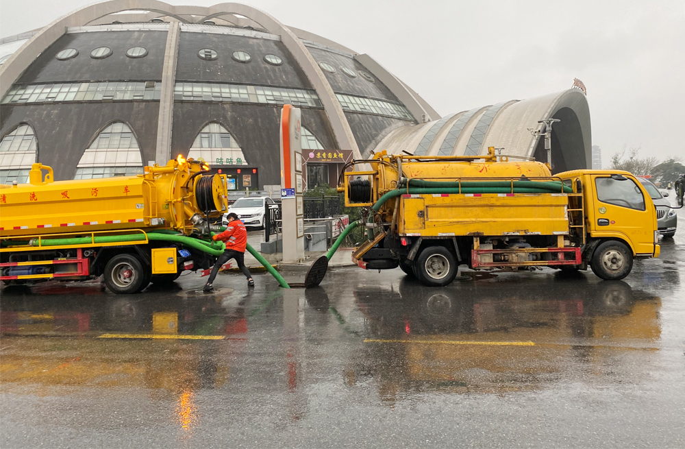 271汤山商场管道清淤